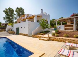 Can Jon: Cala Vadella'da bir otel