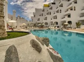 Apartment - Sleeps 4 - Jacuzzi - Terrace - Pool