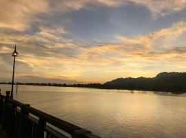 Langkawi Lagoon Water Villa VIP, hotel di Pantai Cenang