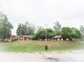 Skrå hostel - bed & business, hostel in Alnön