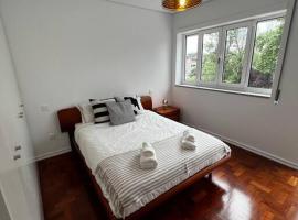 Casa da Praça 2, vacation rental in São João da Madeira