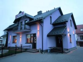 AGROTURYSTYKA MAŁA CZARNA、Bodzentynのホテル