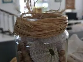 KASPOZ Entire Holiday Home - Private garden & 5 mins walk to the beach