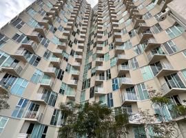 GINOs DUSHI SECRET FOR 8 PEOPLE, aparthotel in San José