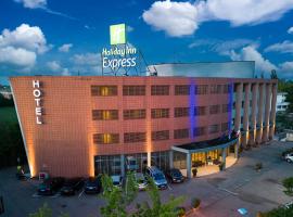 Holiday Inn Express Parma, an IHG Hotel, hotell i Parma