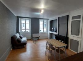 Appartement Le Suly, hotel in Salins-les-Bains