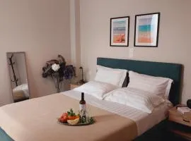 Aelia Suite Home
