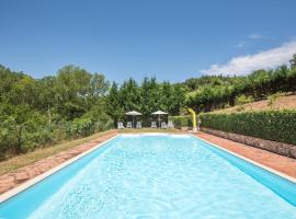 Awesome Home In Gaiole In Chianti With Heated Swimming Pool, Private Swimming Pool And 6 Bedrooms: Gaiole in Chianti'de bir tatil evi