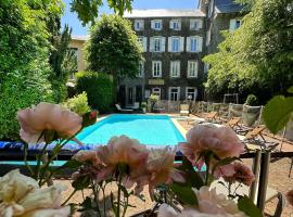 Logis Le Relais de Fusies, hotel di Lacaune