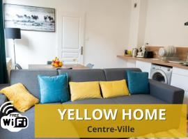 YELLOW HOME, hotell i Fougères