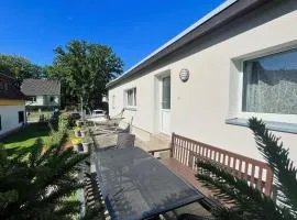 Ferienhus Baabe - Ferienhaus mit Terrasse, gratis Nutzung vom AHOI Erlebnisbad und Sauna in Sellin