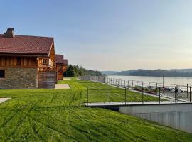 Chalets Coeur du Lac, pl&aacute;žov&yacute; hotel v destinaci Malbuisson