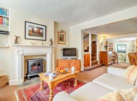 Coach House Cottage: Wickham Market şehrinde bir otoparklı otel