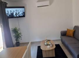 maison cosy avec petit jardin, hotell sihtkohas Avignon