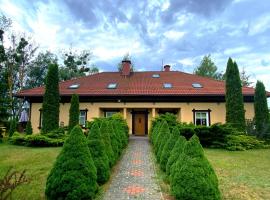 Dworek Groty, farm stay in Mrągowo