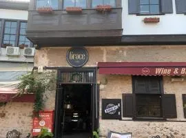 Grace Lounge Premium