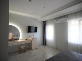 WHITE HOTEL GYUMRI, hotel perto de Shirak International Airport - LWN, Guiumri