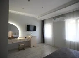 WHITE HOTEL GYUMRI