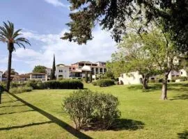 Chez Adriana Appartement Cosy avec Jardin, proche plage