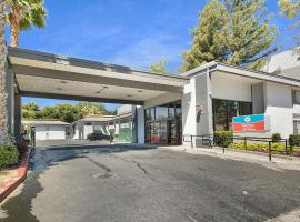 SureStay Plus Hotel by Best Western Sacramento North, hotel en Sacramento