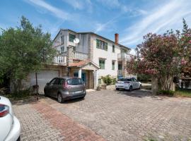 Apartments and rooms by the sea Mrljane, Pasman - 327, ubytování v soukromí v destinaci Neviđane