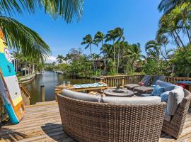 Boaters Bayshore Bungalow, hytte i Naples