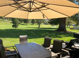 Silverado Golf Course View Property, khách sạn gia đình ở Napa
