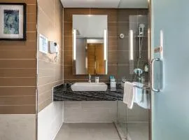 Holiday Inn Express Chongqing Guanyinqiao by IHG