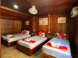 Villa Thavisouk Legend - Luang Prabang, bed and breakfast en Luang Prabang