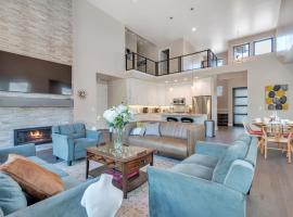 Lakeside Luxury Spacious Modern Townhome with Tesla char ger, casa per le vacanze a Heber City