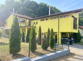 Stunning 3 bedroom Villa in Moneasa, hotell sihtkohas Moneasa