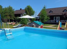 Ostrivky, hotel with pools in Svityazʼ