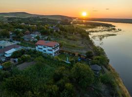 Laguna Nuferilor Habitat, accessible hotel in Somova