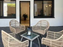 Netanya-Appartement - 5p, hotel with parking in Netanya