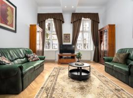 Emerald Suite WITH FREE PARKING