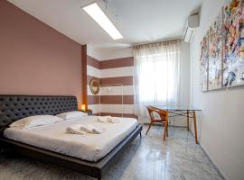 Elegante camera con finiture di lusso appena ristrutturata, affittacamere a Marina di Carrara