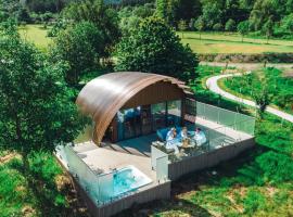 SeaBeds - Luxury Lookouts with Hot Tubs: Glencoe şehrinde bir otel