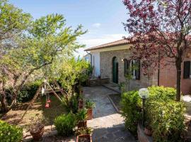 Villa con Giardino Vista Mare, self catering accommodation in Castiglione della Pescaia