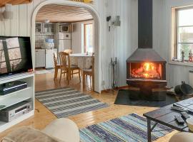 Lovely Home In Skellefte With Kitchen, hytte i Skellefteå