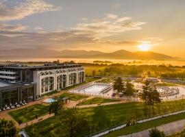 Kings' Valley Medical & Spa Hotel, хотел в Казанлък