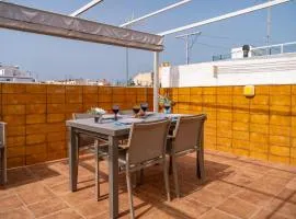 Beautiful Home In Nerja With Kitchen
