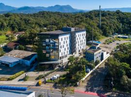 Naalt Hotel Joinville, hotel a Joinville