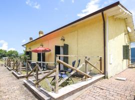 Stunning Apartment In Todiano Di Preci, hotel v destinaci Abeto