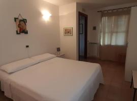 Casa Vacanze La Rosa e L'Ulivo, hotel a Faiti