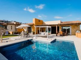Ocean view, pool & gated community, hotel i Cabo San Lucas