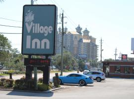 Village Inn Destin, hotel cerca de HarborWalk Marina, Destin