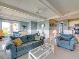 Ocean Front Emerald Isle Vacation Rental Property, hotel u gradu 'Emerald Isle'