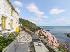 Kerbenetty Harbour Cottage, holiday home in Portloe