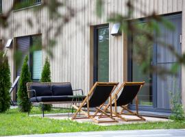Albatross RELAX seaside design apartment with terrace, Wellnesshotel in Ķesterciems