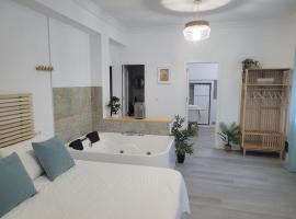APARTAMENTO LOFT DELUXE INTERIOR Y EXTERIOR – apartament w mieście El Bosque